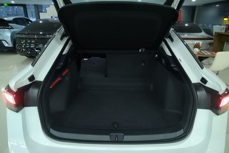 Used Volkswagen ID.7 VIZZION 2024 AIR model