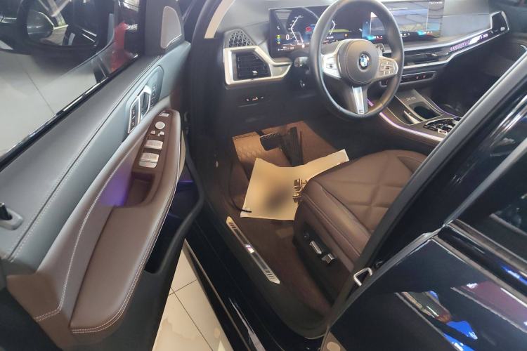 Used BMW X5 2023 xDrive 30Li Luxury M Sport Night Edition Package
