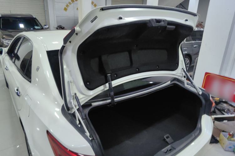 Used Toyota Crown 2015 2.0T Fashion Edition
