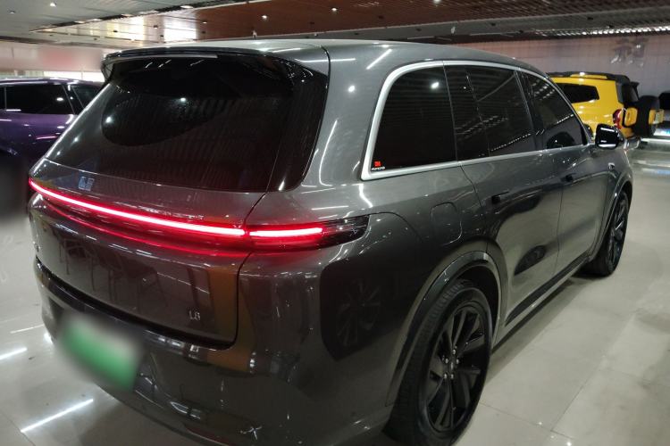 Used Li Auto L8 2023 Pro Model
