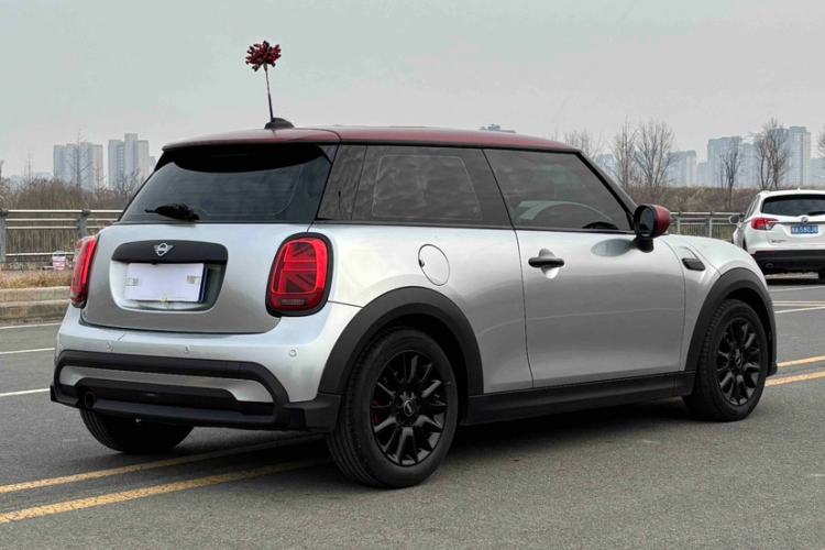 Used  MINI 2023 1.5T ONE
