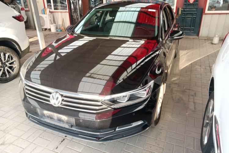 Used Volkswagen Magotan 2018 Facelift 330TSI DSG Luxury Model
