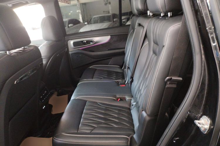 Used GAC Trumpchi GS8 2022 Dual-Engine Series 2.0TM Two-Wheel Drive Prestige Edition (7 Seats)
