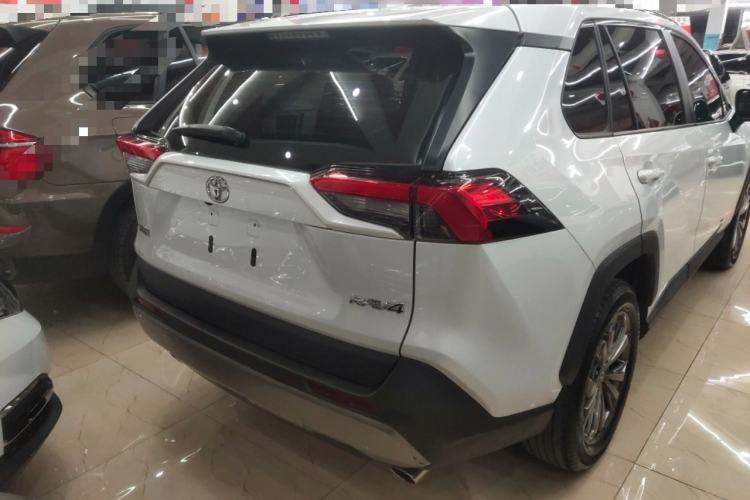 Used Toyota RAV4 2023 2.0L CVT Two-Wheel Drive Fashion Edition
