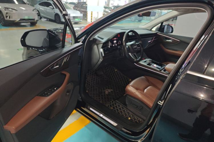 Used Audi Q7 2021 55 TFSI quattro S line Sport model