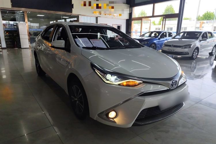 Used Toyota Levin 2017 Revised Dual-Engine 1.8H GS E-CVT Elite Sunroof Version China V Standard
