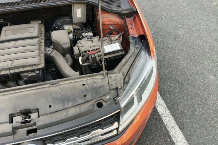 Used Volkswagen Santana 2015 Haval H9 1.6L Manual Comfort Edition