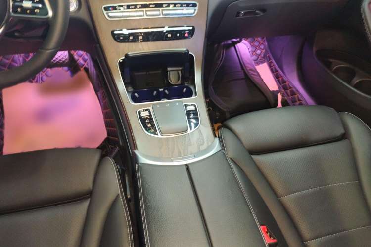 Used Mercedes-Benz GLC 2020 Facelift GLC 260 L 4MATIC Luxury Edition
