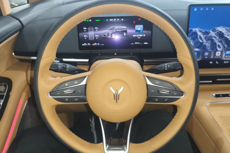 Used VOYAH Dream 2025 PHEV Four-Wheel-Drive Flagship Version – Qiankun Edition