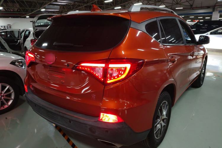 Used BYD Song 2016 GaiShi Edition 1.5TID Automatic Elite Model
