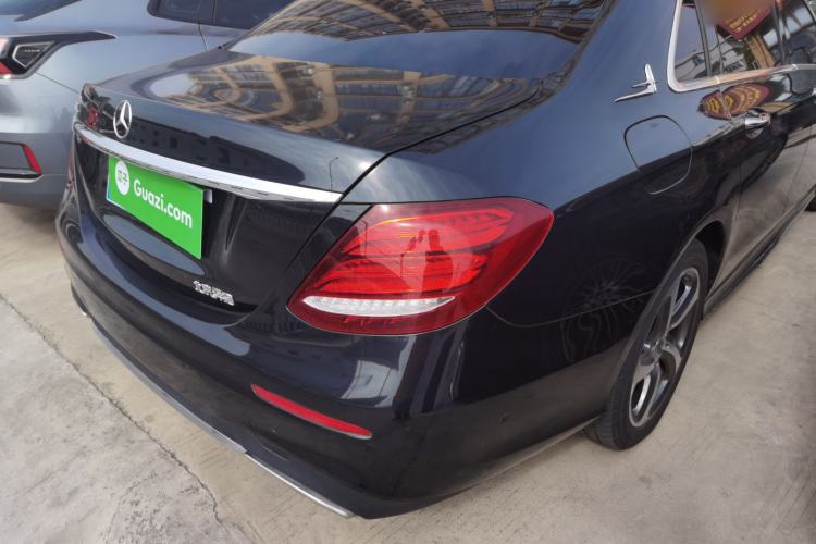 Used Mercedes-Benz E-Class 2019 E 300 L Sporty and Stylish Model