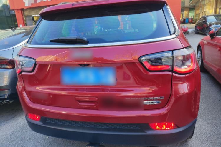 Used  Compass 2017 200T Automatic Family Edition
