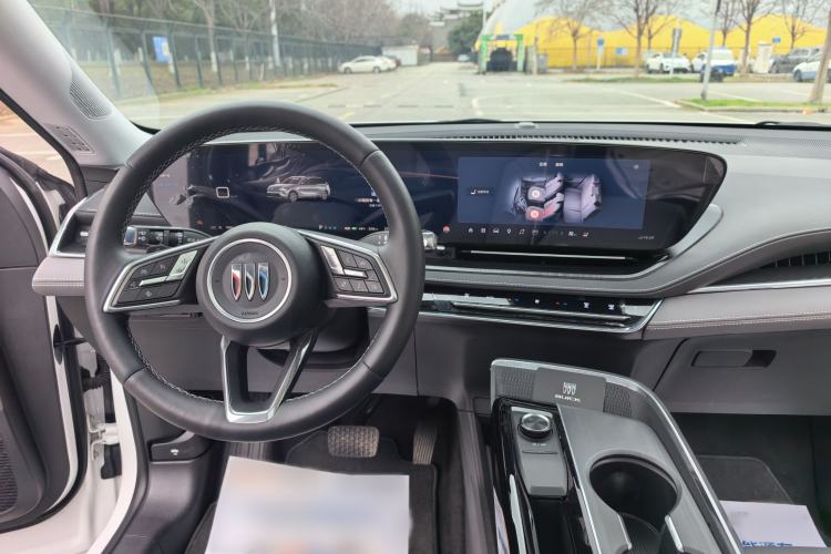 Used Buick E5 2025 Model 620KM Prestige Edition
