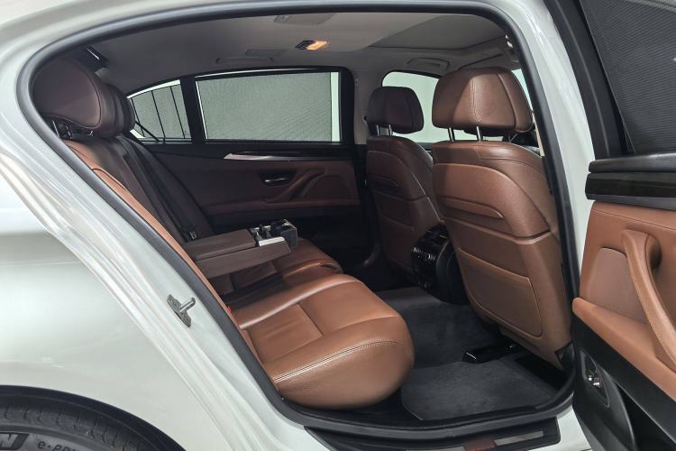 Used BMW 5 Series 2015 535Li Leading Model