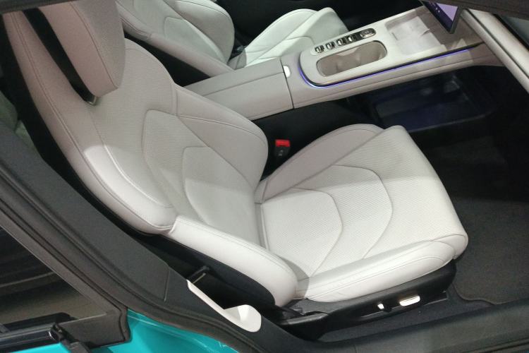 Used  SU7 2024 Four-Wheel Drive Ultra-Long Range Advanced Intelligent Driving Max Edition