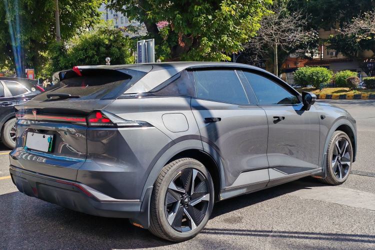 Used  S07 2023 200Max Range-Extended Version
