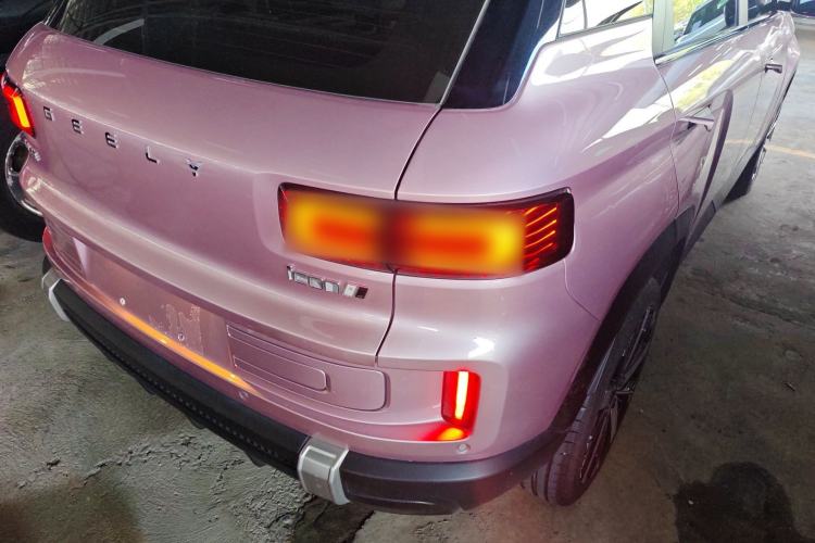 Used Geely Auto icon 2023 1.5TD Chocolate Smoothie Edition
