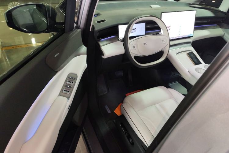 Used XPeng X9 2025 740 Ultra-Long Range Max
