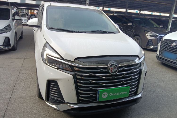 Used Buick GL8 2023 Facelifted Land Cruiser Executive Luxury Version