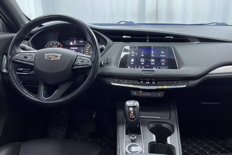 Used Cadillac XT4 2018 28T Two-Wheel Drive Leading Version
