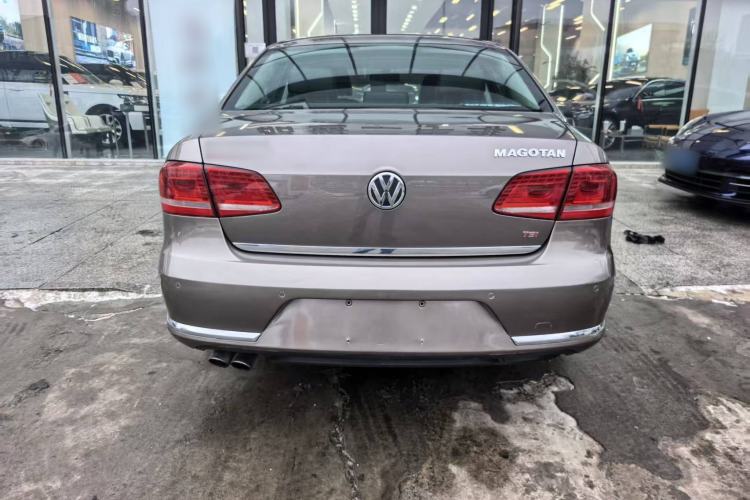 Used Volkswagen Magotan 2015 2.0 TSI Prestige Model