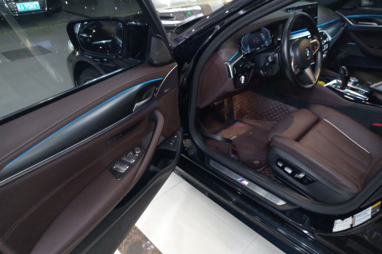 Used BMW 5 Series New Energy 2021 535Le Pioneer Edition M Sport Package
