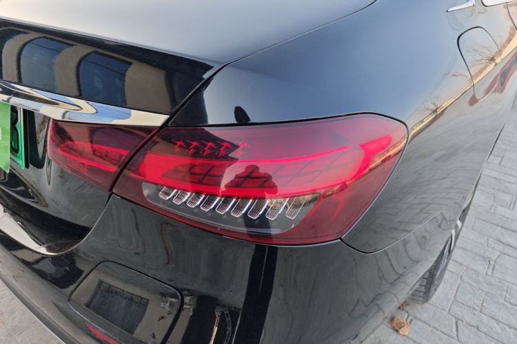 Used Mercedes-Benz E-Class New Energy 2022 Facelift E 350 e L Plug-in Hybrid Sedan
