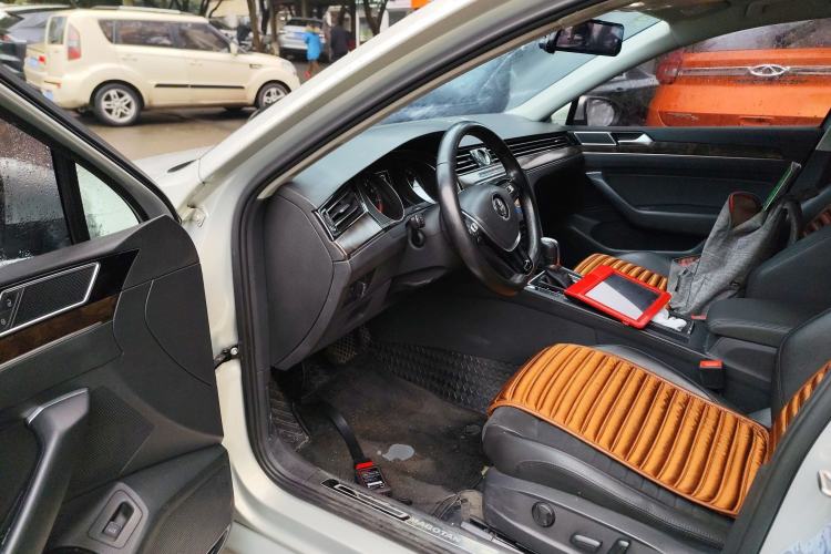 Used Volkswagen Magotan 2017 330TSI DSG Luxury Model