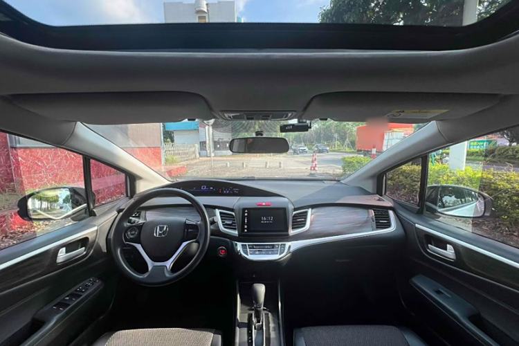 Used Honda Jade 2017 1.8L automatic Comfort version 5 seats