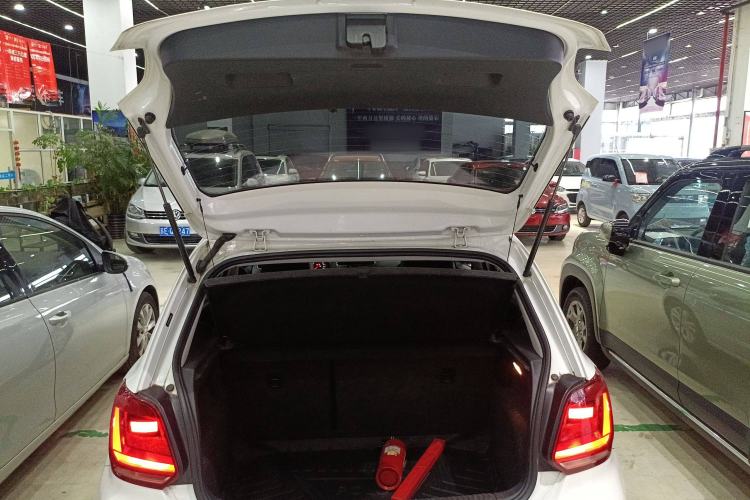 Used Volkswagen Polo 2018 1.5L Automatic Enjoyment Model
