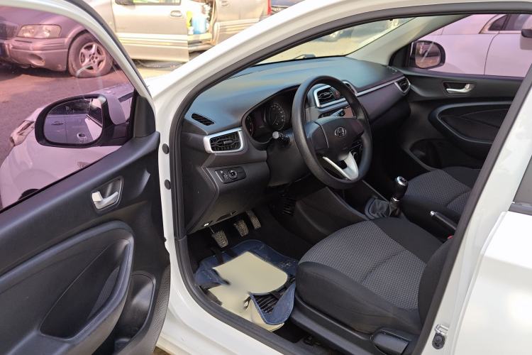 Used Hyundai Verna 2017 1.4L Manual Huancai Edition China V Standard