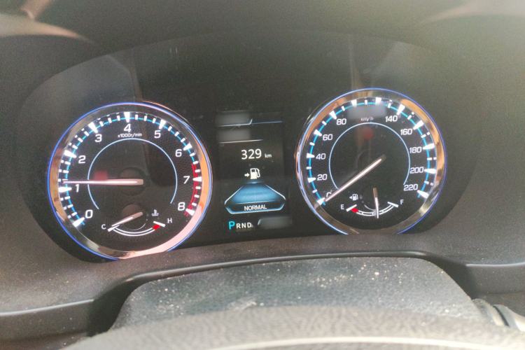 Used Changan CS95 2017 2.0T Two-Wheel Drive Zhitu Edition