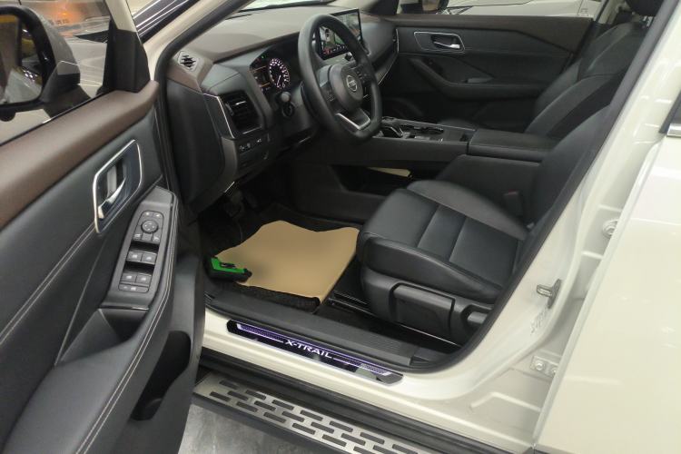 Used Nissan X-Trail 2022 VC-Turbo 300 CVT 2WD Star & Moon Limited Edition
