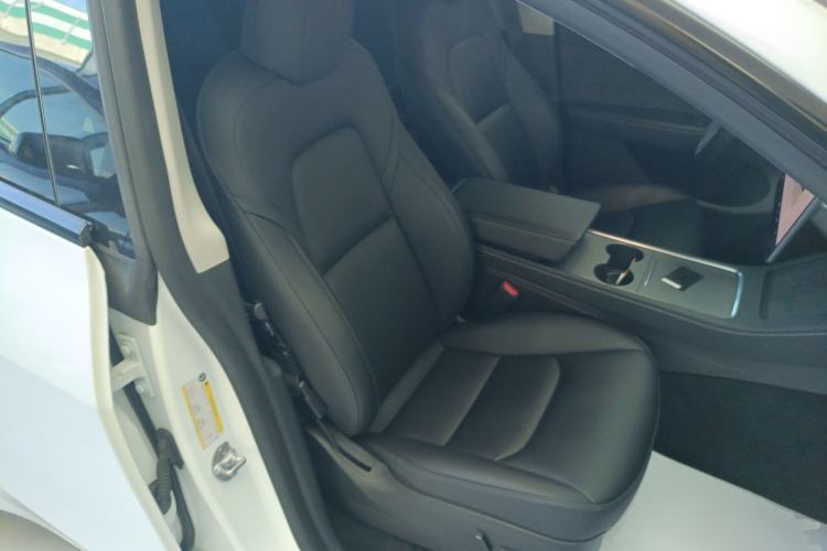 Used Tesla Model Y 2022 Rear-Wheel-Drive Version
