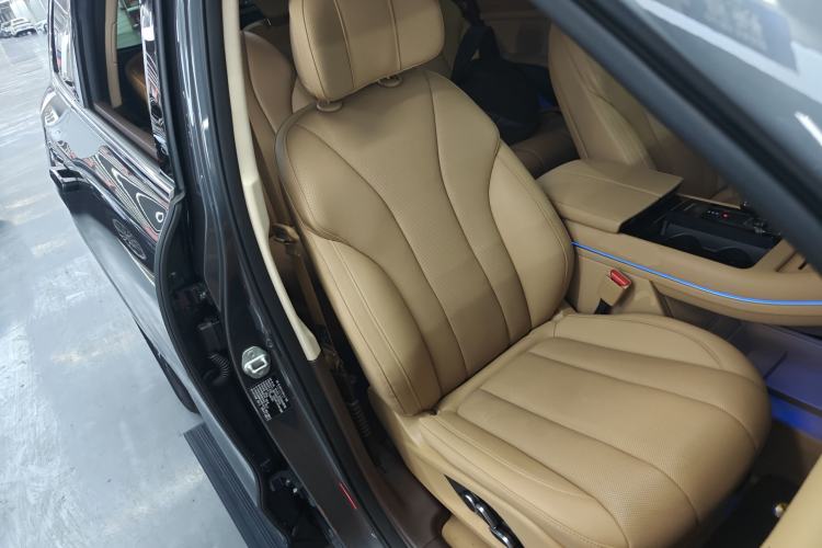 Used Hima AITO M7 2024 1.5T Rear-Drive Plus Version 5 Seats
