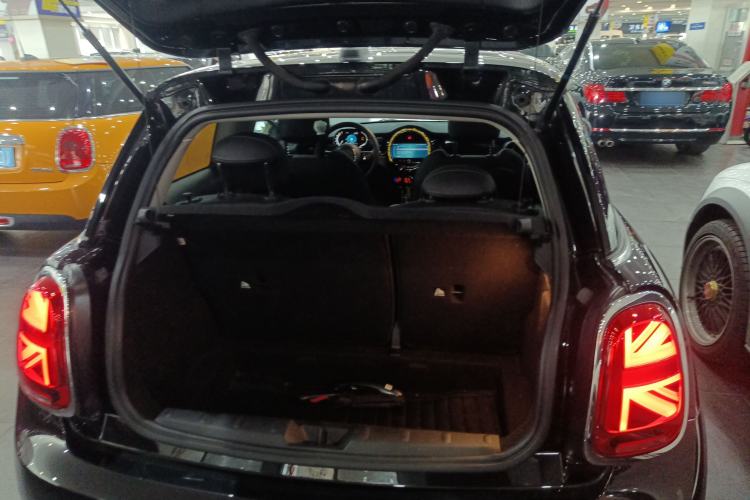 Used  MINI 2023 Updated 1.5T COOPER Artist
