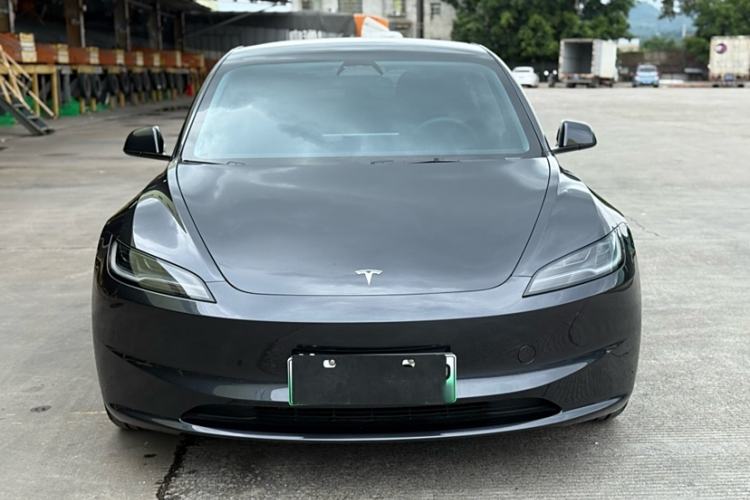 Used Tesla Model 3 2025 Rear-Wheel-Drive Version
