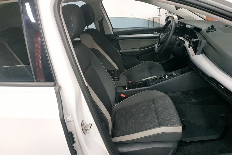 Used Volkswagen Golf 2023 200TSI DSG