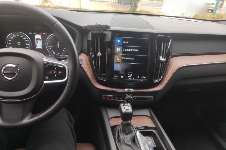 Used Volvo XC60 2021 T5 4x4 Smart Luxury Edition
