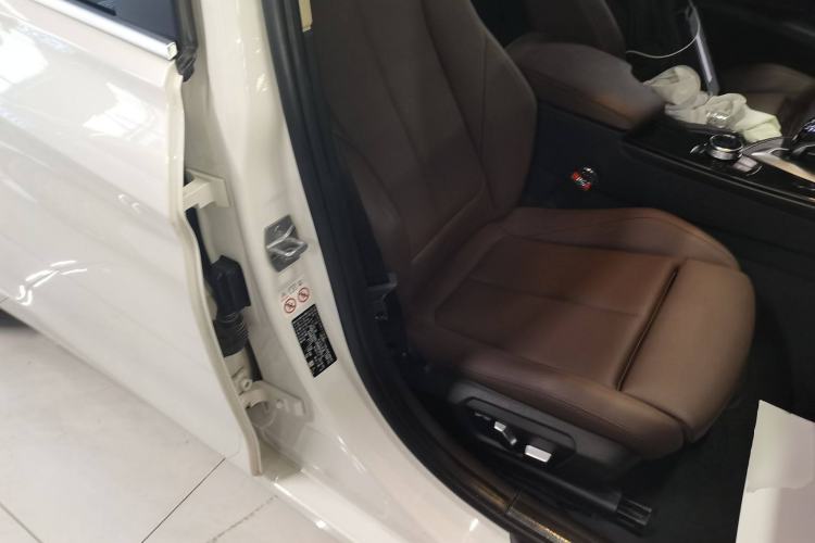 Used BMW 3 Series 2018 320Li xDrive Fashion Model
