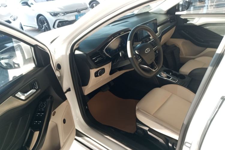 Used Ford Focus 2021 Sedan EcoBoost 180 Automatic Trendy Model