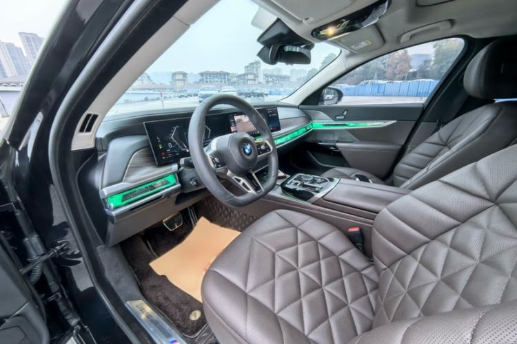 Used BMW 7 Series 2023 735Li M Sport Package
