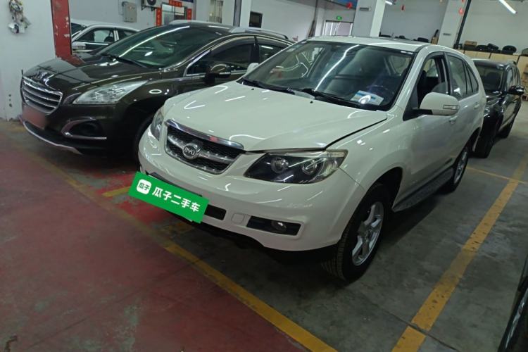 Used BYD S6 2013 Platinum Edition 2.0L Manual Elite Model