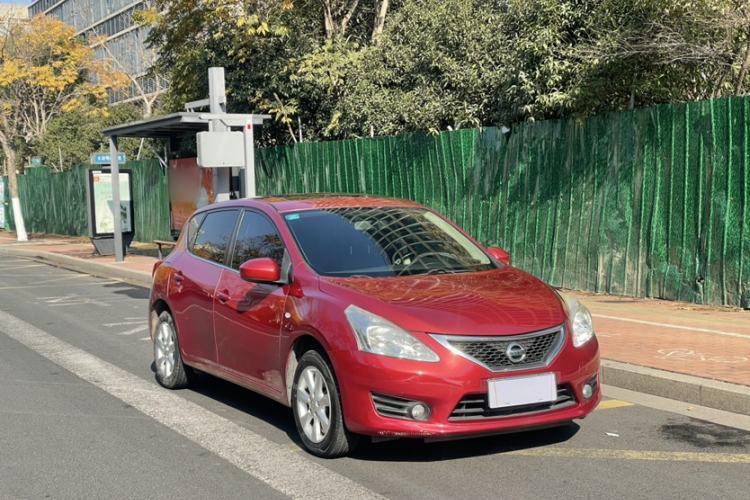 Used Nissan Tiida 2013 1.6L CVT Cool Cafe Edition
