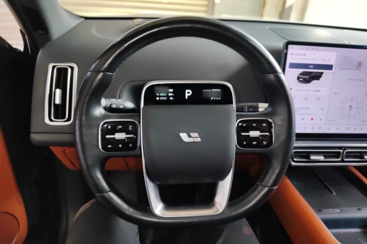 Used Li Auto L8 2023 Max model
