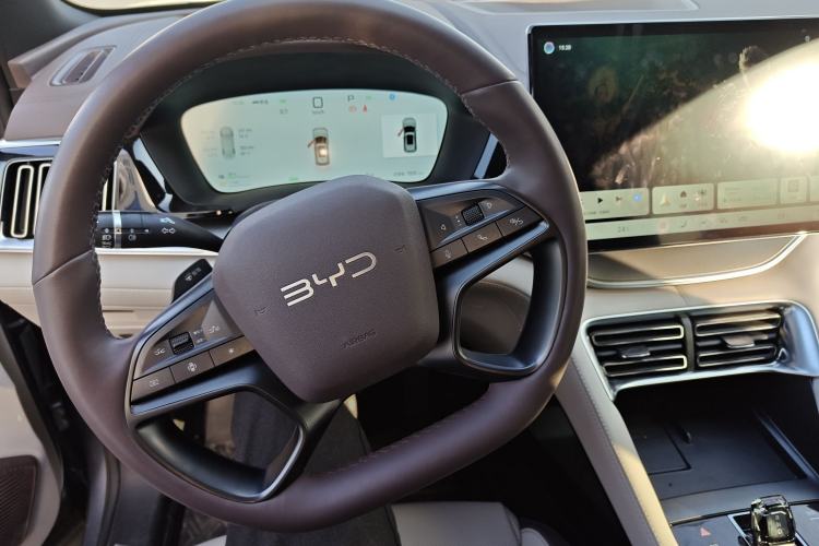 Used BYD Song PLUS New Energy 2025 DM-i Intelligent Driving 160KM Flagship Model
