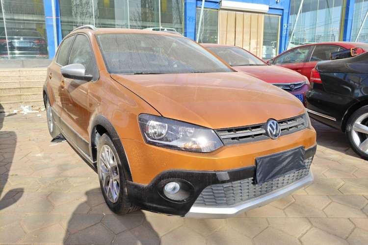 Used Volkswagen Polo 2014 1.6L Cross Polo Automatic
