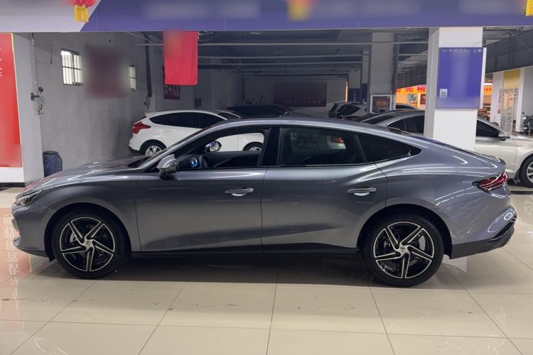 Used MG 7 2025 1.5T 300 DCT Luxury Edition
