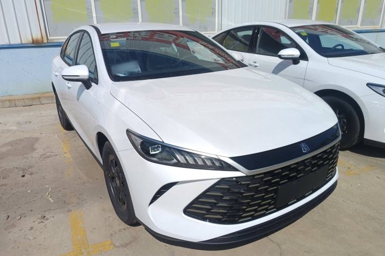 Used BYD Qin PLUS 2025 DM-i Smart Drive 55KM Leading Model
