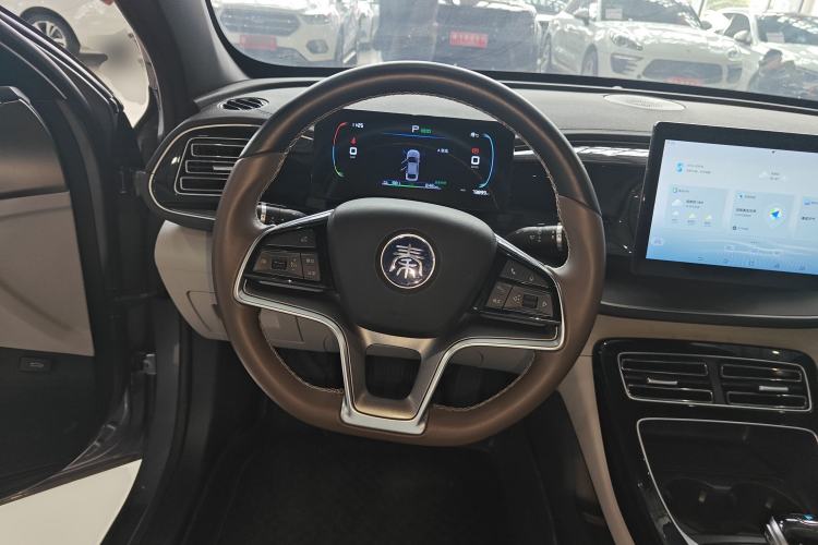 Used BYD Qin PLUS 2023 Champion Edition EV 420KM Leading Model